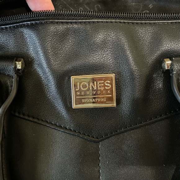Jones New York signature purse - Picture 4 of 8
